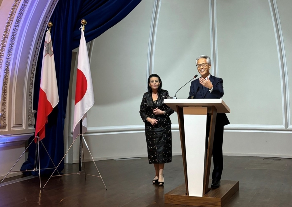 Photo of Ambassador giving speech
