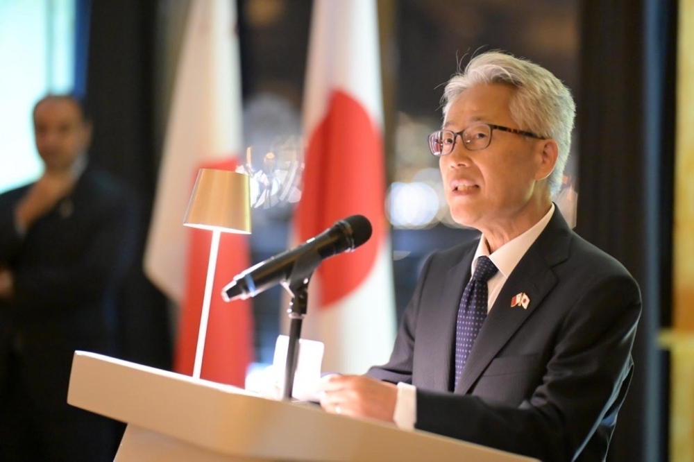 Ambassador Suzuki giving his remarks